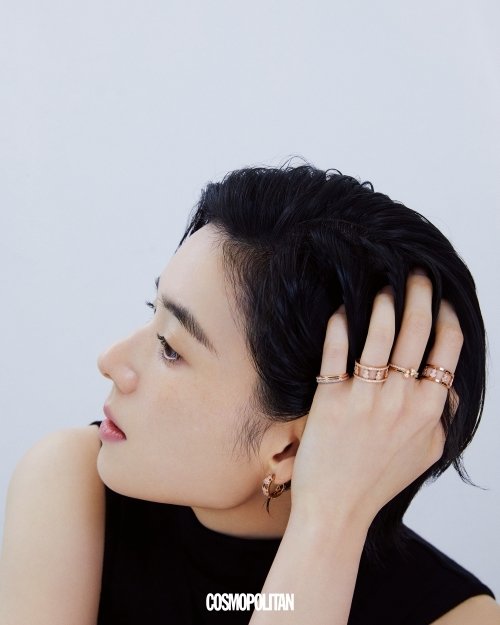 본문 이미지 - 정은채/코스모폴리탄