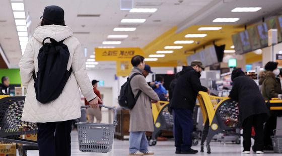 경기 먼저 살린다…한은 '깜짝' 금리 인하