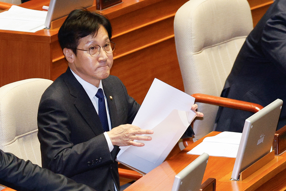 '캠프 前사무장 집유 확정' 與 신영대 의원직 상실