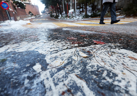 [오늘의 날씨] 대구·경북(14일,일)…눈이나 비, 낮 최고 2~8도