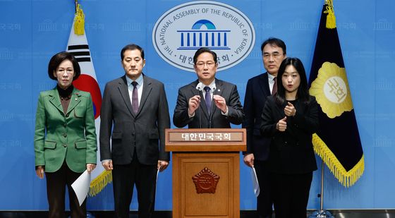 여당 기재위원들 '거대 야당, 민생법안 처리 거부'