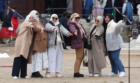 한국방문의 해에 '비상계엄'이라니…관광업계 '노심초사'