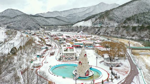 자동차로 떠나는 해외여행…국내 숨은 겨울 동화마을 5곳