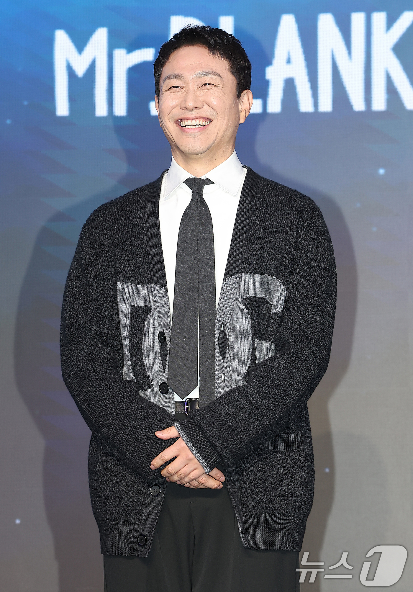 (서울=뉴스1) 김진환 기자 = 배우 오정세가 4일 서울 마포구 호텔 나루 서울 엠갤러리에서 열린 넷플릭스(Netflix) 시리즈 'Mr. 플랑크톤' 제작발표회에 참석해 포즈를 취 …