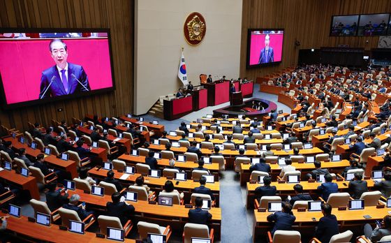 윤 대통령 "2년 반, 하루도 맘 편한 날 없어…4대개혁·민생 최우선"