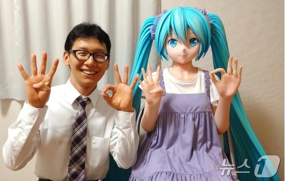 본문 이미지 - 곤도와 미쿠 - SCMP 갈무리