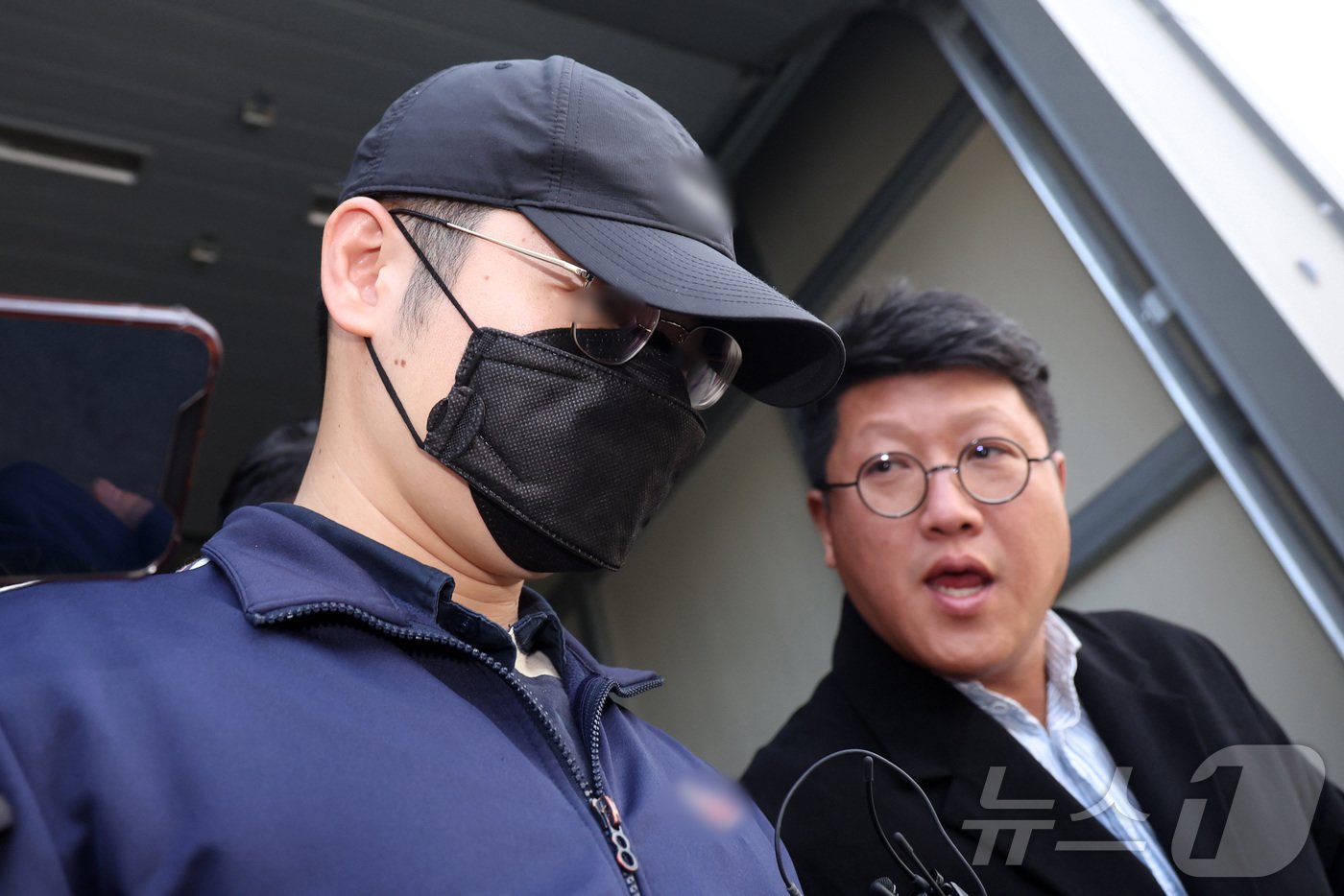 본문 이미지 -  함께 근무하던 여성 군무원을 살해한 뒤 시신을 훼손, 유기한 혐의를 받는 현역 군 장교 양광준&#40;38&#41;. ⓒ 뉴스1