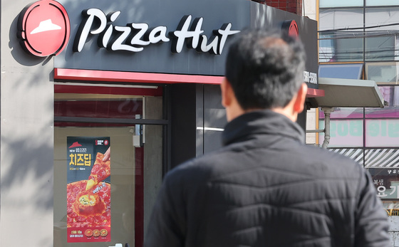 피자헛 '차액가맹금' 패소 파장…업계 "우리는 피자헛과 달라" 선긋기