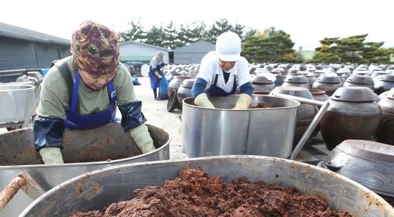 유네스코 산하 평가기구, '한국 장 담그기 문화' 등재 권고 판정