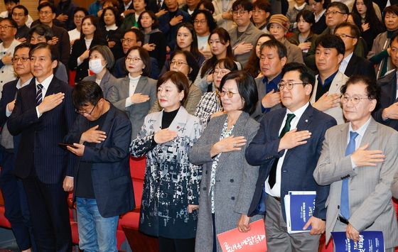 야 "윤 정부, 사회적경제 예산 대폭 삭감…관련 법 제정 촉구"