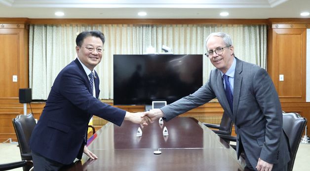 방기선 국조실장, 아시아개발은행(ADB) 부총재 면담