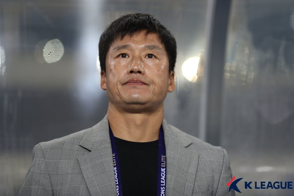 본문 이미지 - 이정효 광주FC 감독. (한국프로축구연맹 제공)
