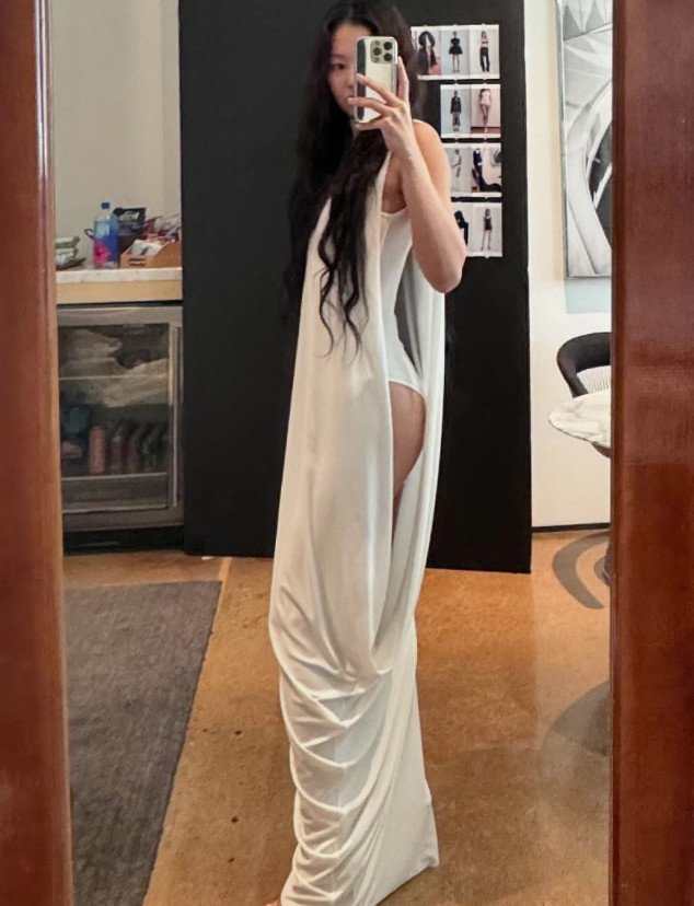 본문 이미지 - 사진=제니 SNS 캡처