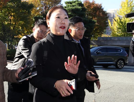 강혜경 "무응답자 '尹 지지'로 여론 조작…'비용 챙겨 주겠다' 金여사 녹취 있을 것"