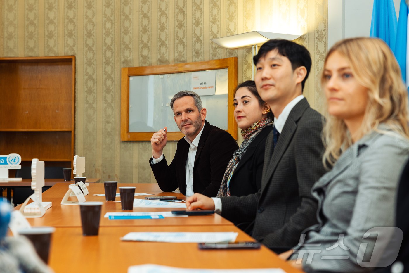 본문 이미지 - 5일(현지시간) 유엔 제네바 사무국 내 유엔협회세계연맹(WFUNA) 본부에서 열린 WISE 콘퍼런스 라운드 테이블(WFUNA 제공)