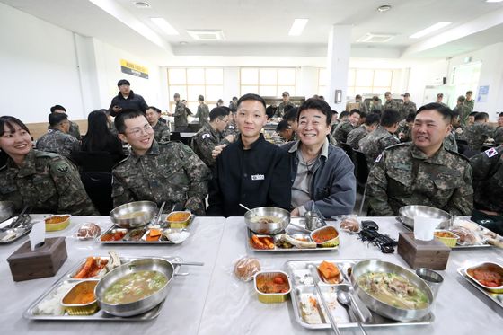 백종원, 육군에 특식·빽다방 커피…내달 軍급식메뉴 10종 공개