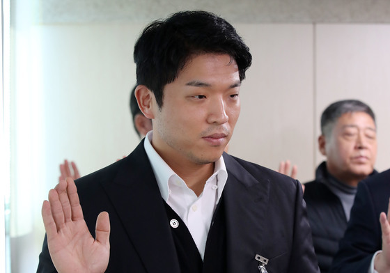 "안성재 '모수'는 모택동 찬양 의미, 그는 중국 공산당"…무분별 루머 확산