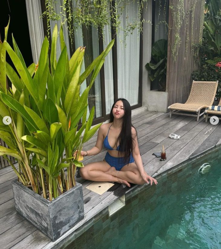 본문 이미지 - 유정 인스타그램