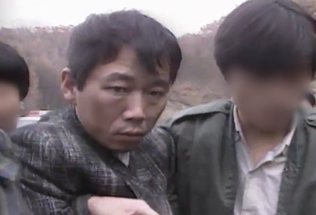 본문 이미지 - '1990년 양평 일가족 생매장 사건'의 범인 오태환. (KBS 갈무리)
