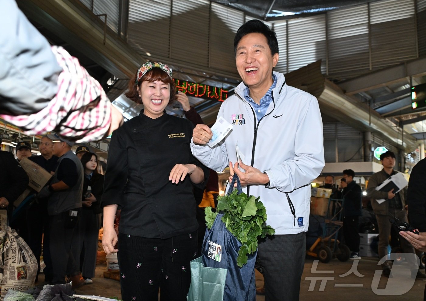  오세훈 시장, 김장 행사 참여&#40;서울시 제공&#41;