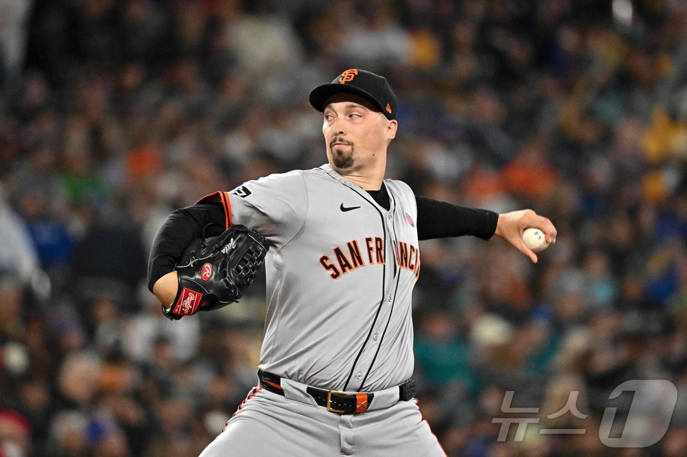 본문 이미지 - LA 다저스와 계약을 맺은 스넬. ⓒ AFP=뉴스1