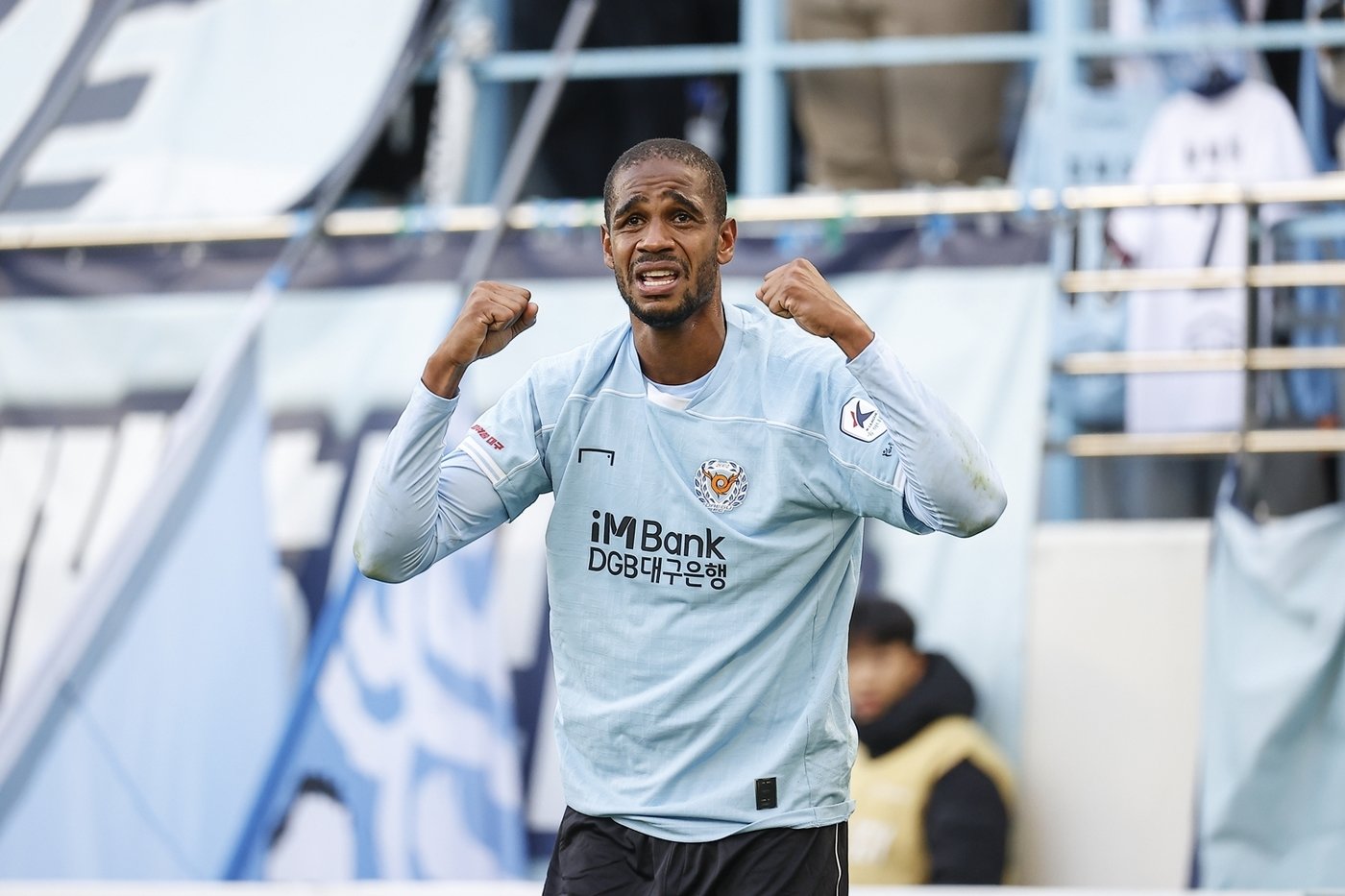 본문 이미지 - 대구FC와 재계약을 맺은 에드가. (대구FC 제공)