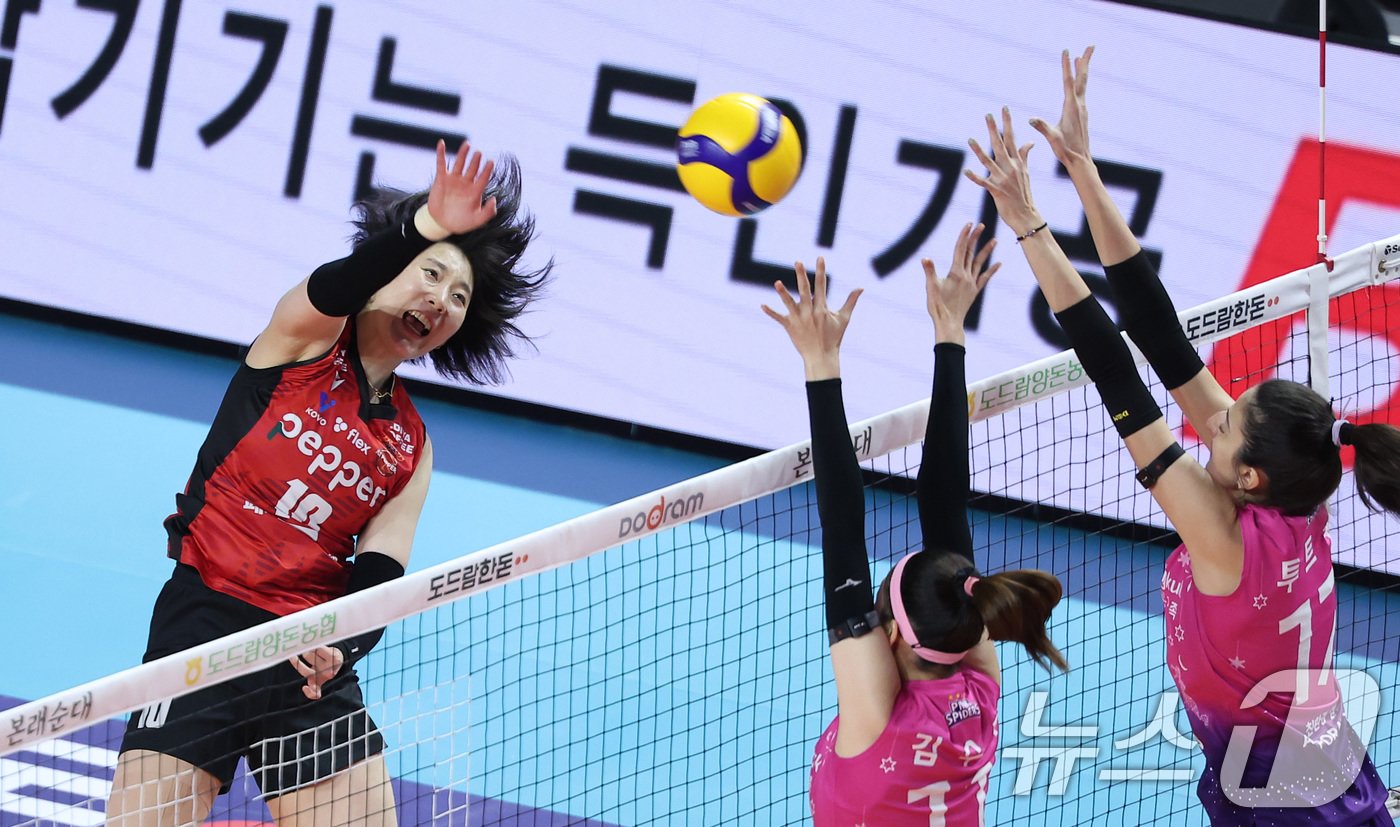 본문 이미지 - 페퍼저축은행 박정아. /뉴스1 DB ⓒ News1 김성진 기자