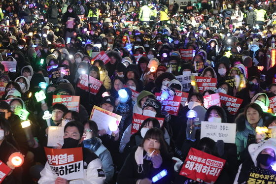 삼성전자 노조 "계엄 정권에 맞설 것"…尹 탄핵집회 참가 예고