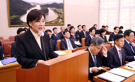 송미령 농림장관 "계엄은 잘못된 일, 입장 변하지 않아"