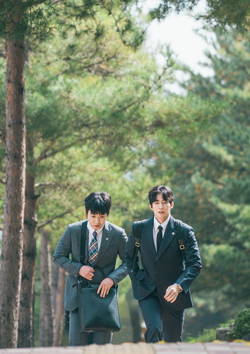 본문 이미지 - '폭락' 스틸 컷