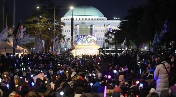 국회 앞 가득찬 탄핵 물결