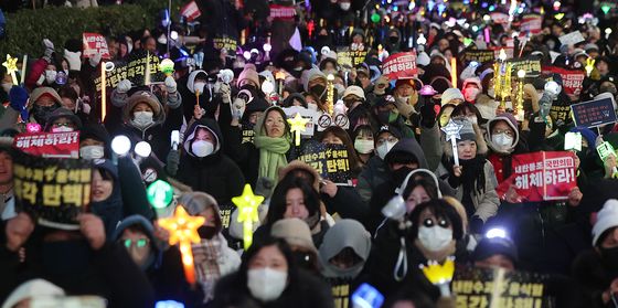 "비상계엄 심판" 100만, "尹 수호" 100만…오늘 서울 들끓는다