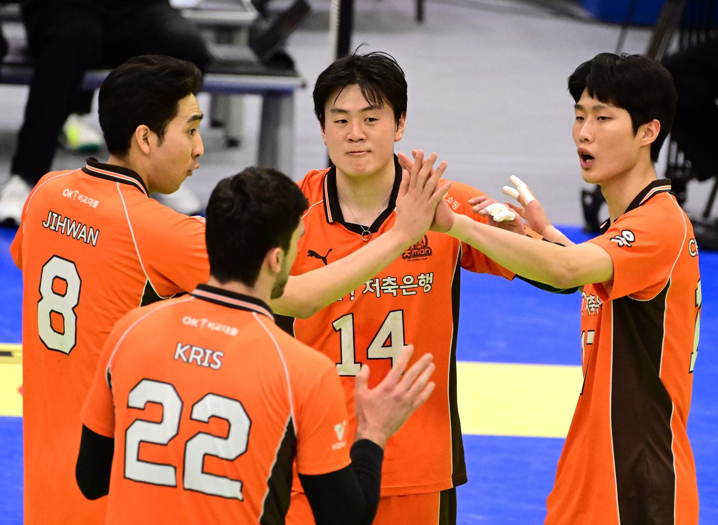 본문 이미지 - 5연패에서 탈출한 OK저축은행&#40;한국배구연맹 제공&#41;