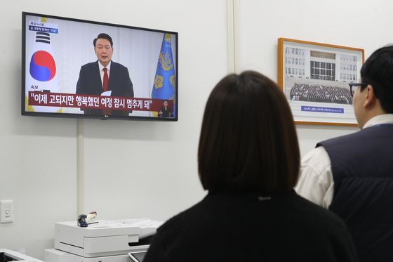 [탄핵 가결]韓경제 '불확실성 해소'…리더십 부재는 우려