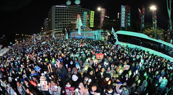 국민의 탄핵 명령 통했다