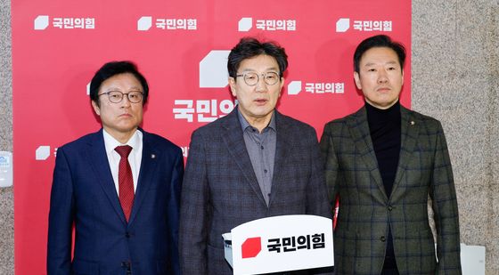 권성동 "국민의힘은 여전히 여당"