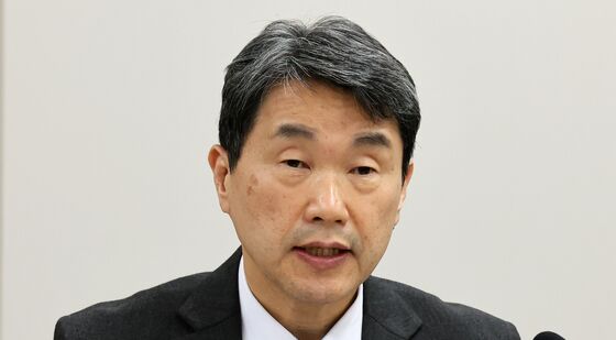 이주호 부총리 "국민 불안 우려 높아…정부 신뢰 회복해야"