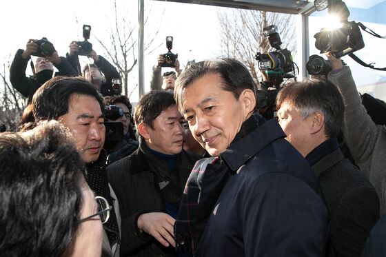 '조국 사면'에 민주 일각 "시기 아쉽다"…합당 기대감도 '솔솔'