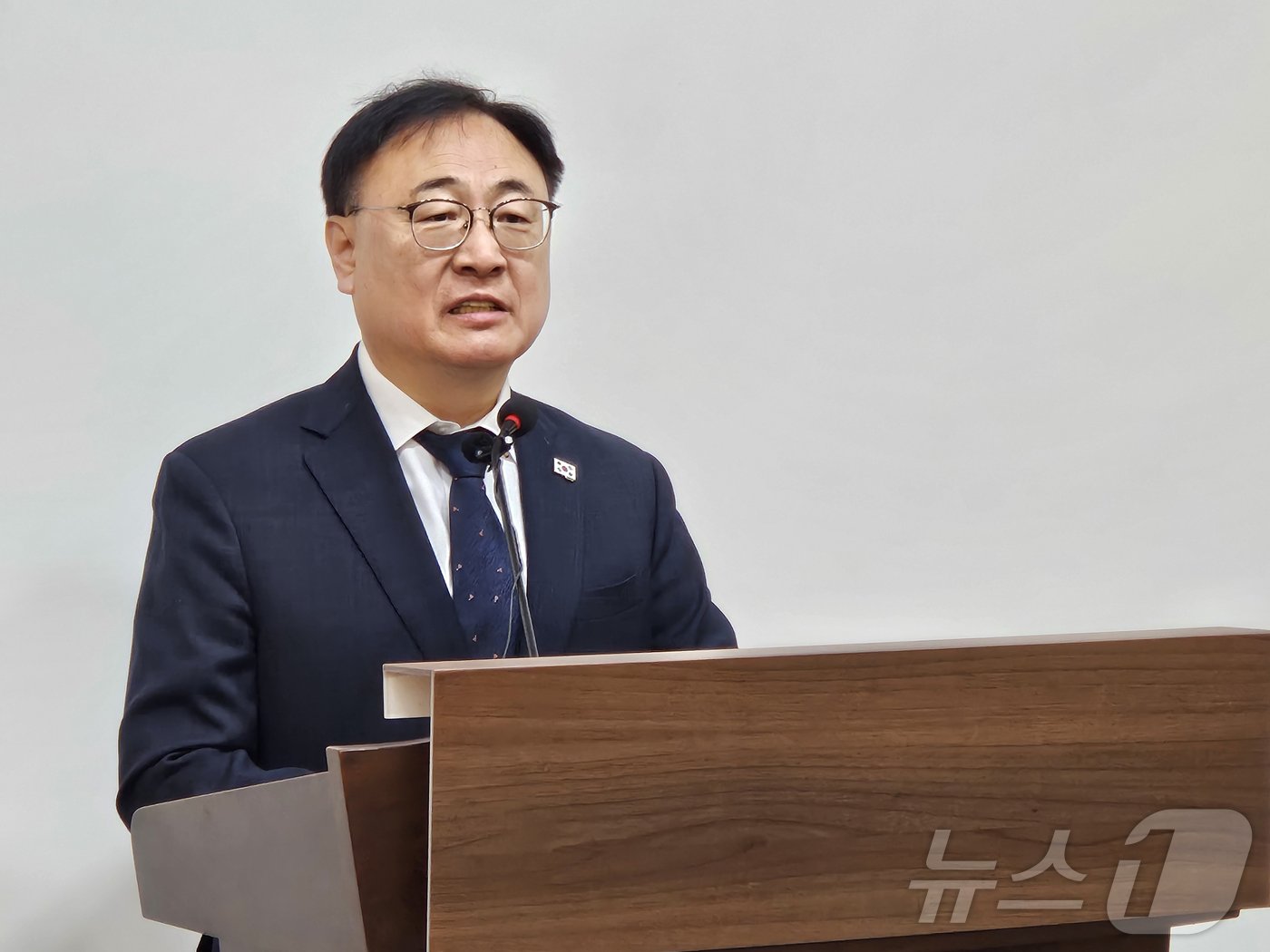 본문 이미지 - 이광희 더불어민주당 충북도당위원장.