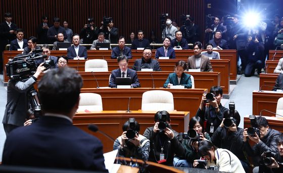 [속보]국힘 "이재명 선거법 2심, 2월15일 전 선고" 결의문 채택