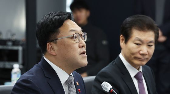 금융위, 소상공인 부담경감 논의 카드사 CEO 간담회