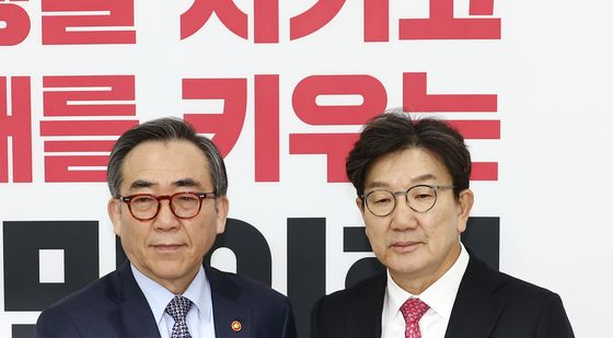 조태열 외교 장관 접견하는 권성동 당대표 권한대행