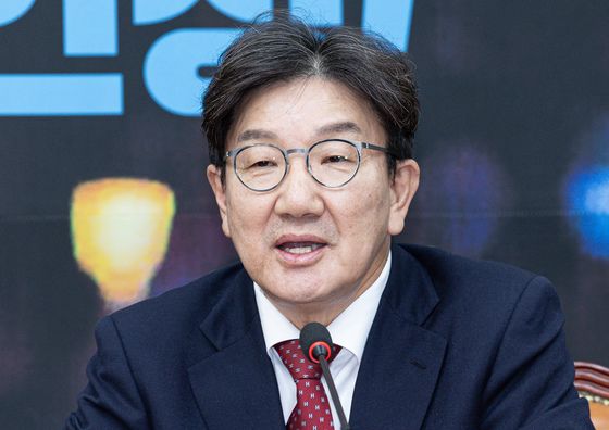 권성동, 헌법재판관 국회 추천에 "검사가 판사 임명하는 것"