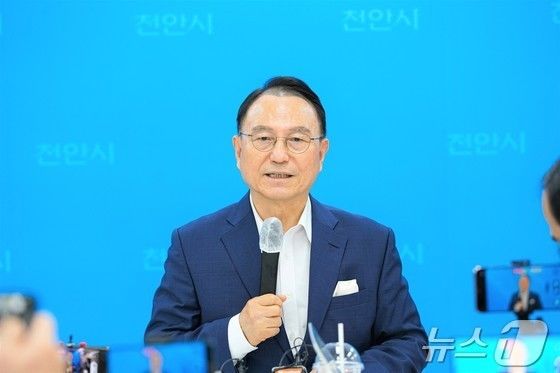 박상돈 천안시장 파기환송심서도 징역 1년6개월 구형