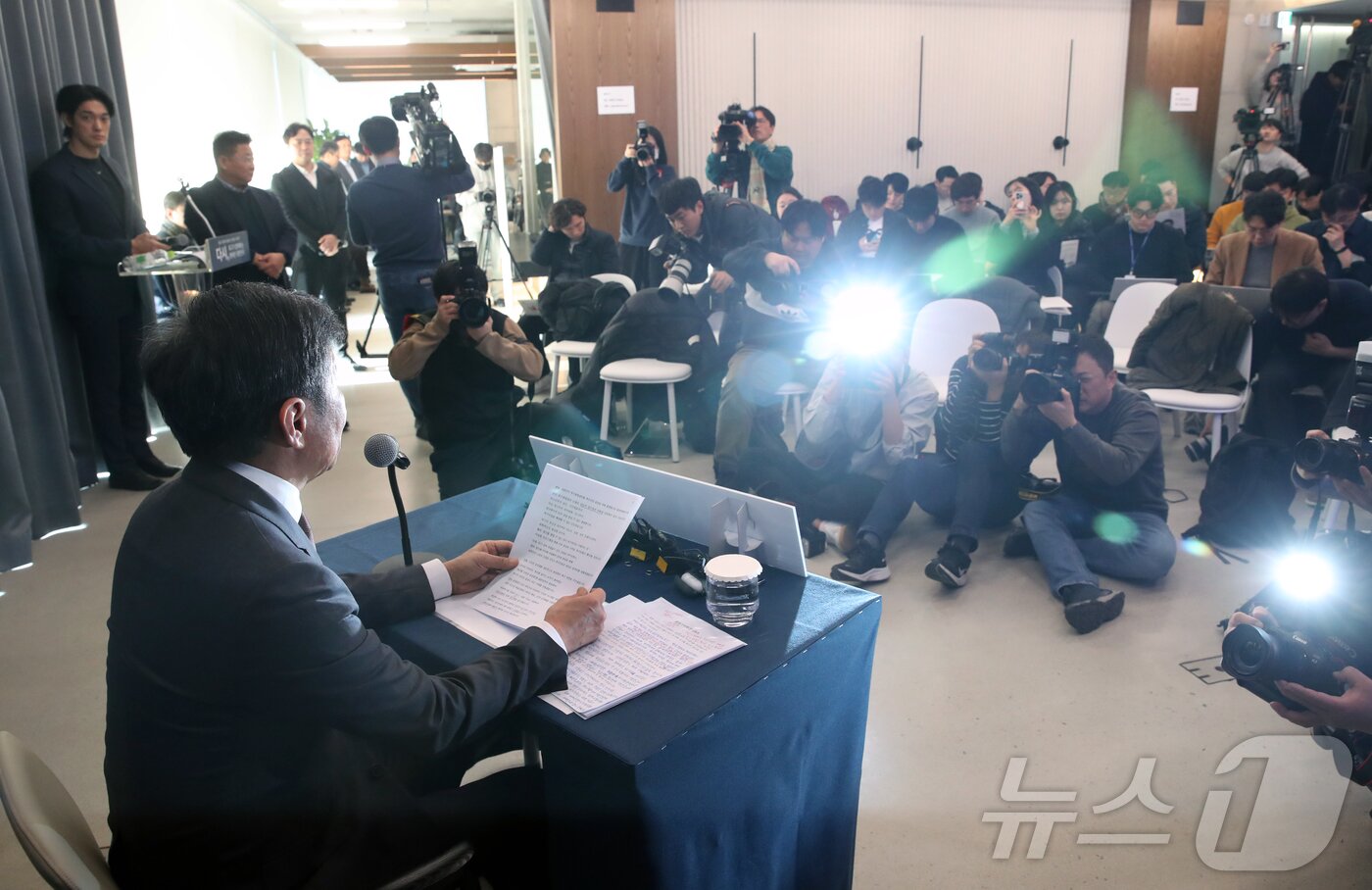 4선에 도전하는 정몽규 대한축구협회장이 19일 오후 서울 종로구 포니정재단에서 제55대 축구협회장 선거 출마 기자회견을 하고 있다. 2024.12.19/뉴스1 ⓒ News1 이승배 기자