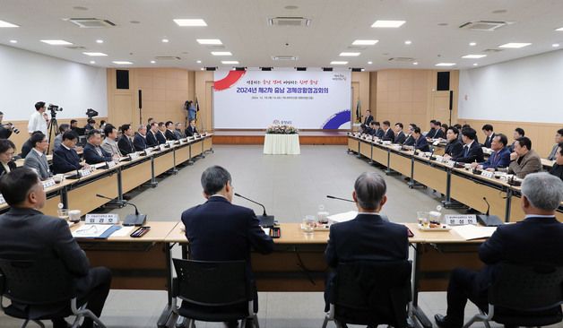 "반도체산업 국가경쟁 치열…52시간 족쇄 풀 유연근무제 절실"