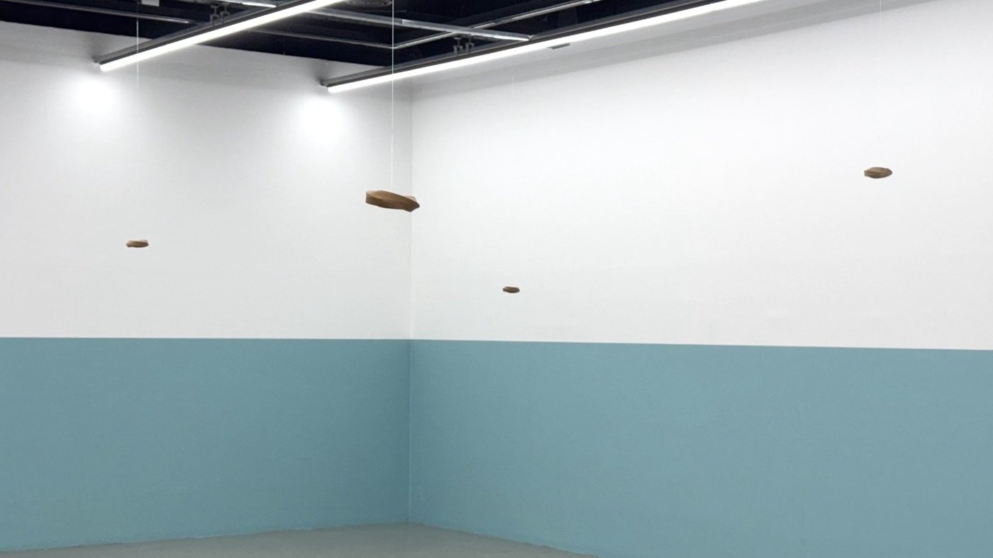 본문 이미지 - 구정아 작가의 귀국 보고전 &#39;구정아-오도라마 시티&#39;가 열리는 서울 종로구 아르코미술관 2층 전시실 모습. 2024.12.19/뉴스1 ⓒ 뉴스1 김일창 기자 