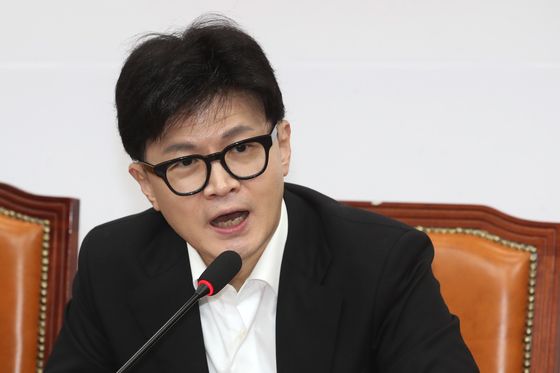 경찰 "'댓글 운영팀 의혹' 한동훈 소환 여부, 절차에 따라 진행"