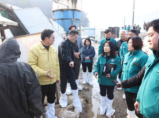 '눈과의 전쟁' 선포 김동연, 연일 피해주민 만나 복구 약속(종합)