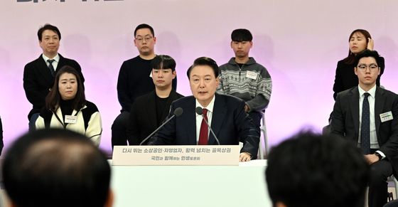 윤 "배달 수수료 30%↓…백종원 1000명 육성해 지역상권 활성화"(종합)